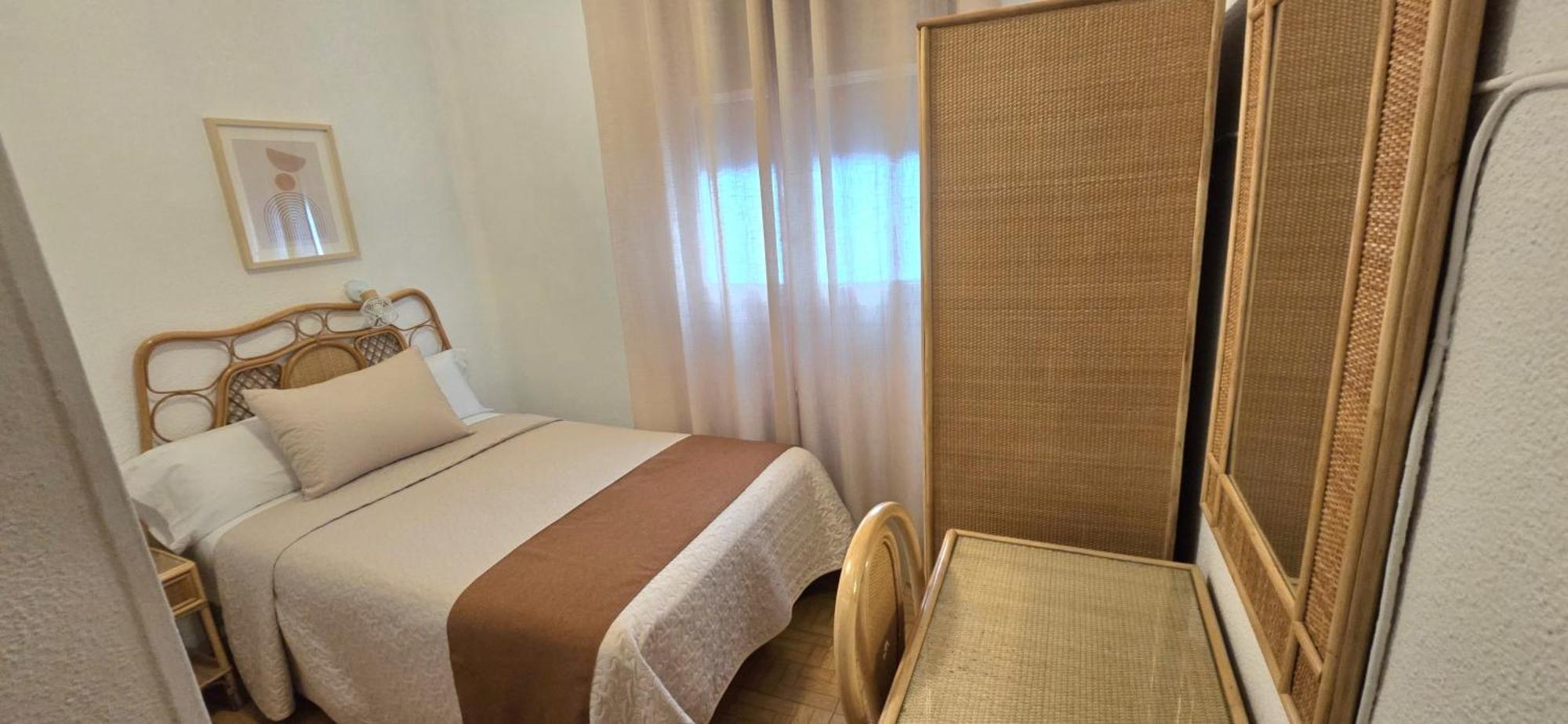 Hostal Prada Мадрид Экстерьер фото