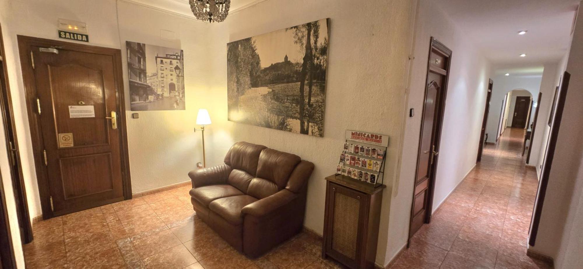 Hostal Prada Мадрид Экстерьер фото