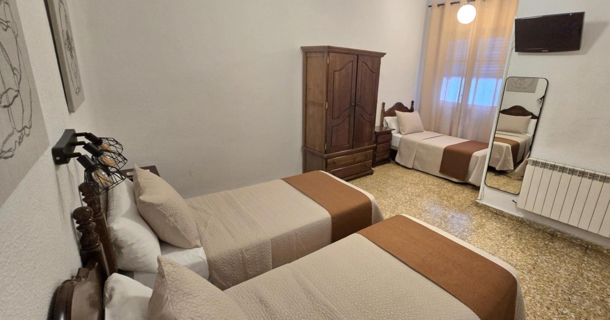 Hostal Prada Мадрид Экстерьер фото