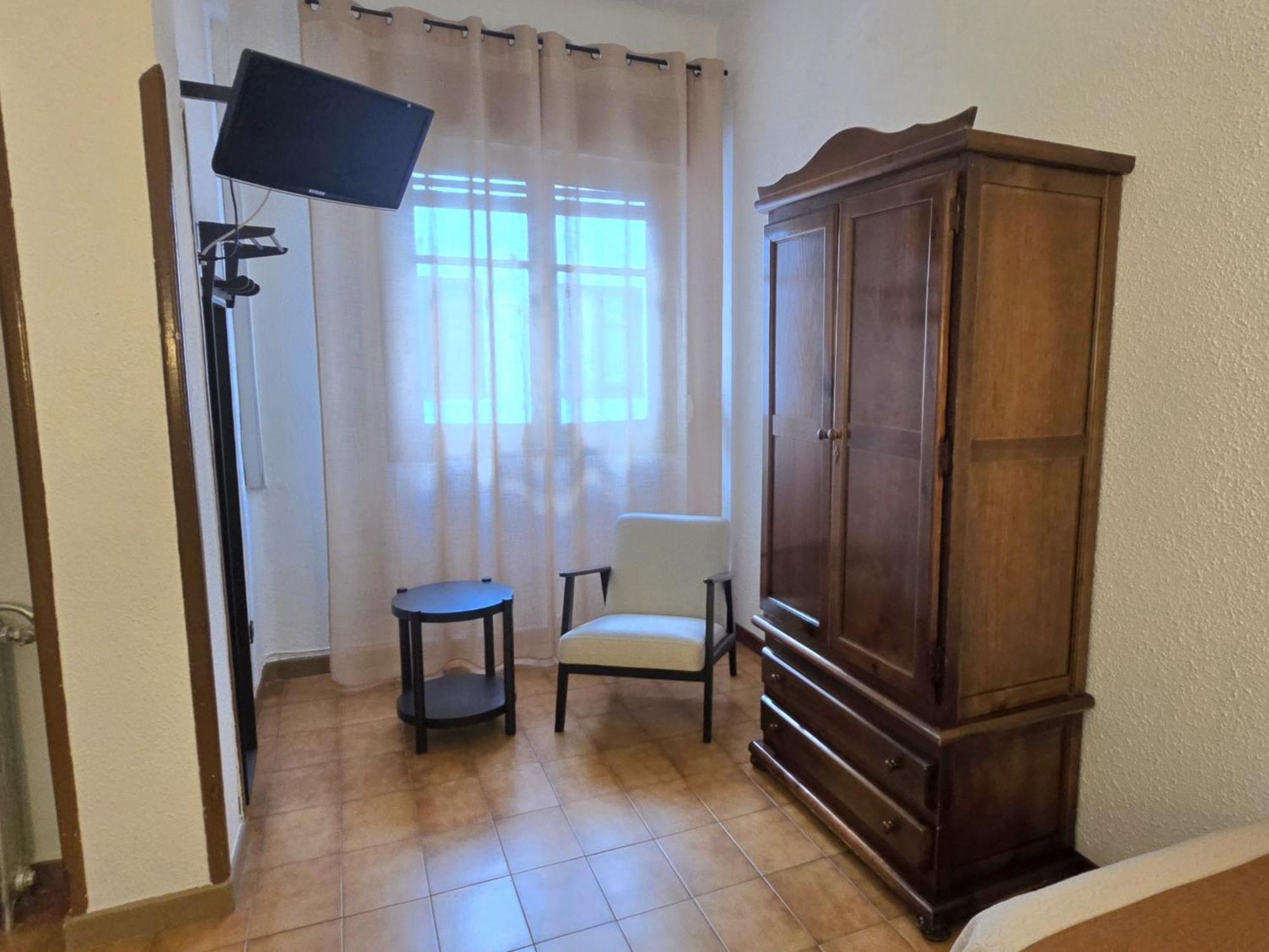 Hostal Prada Мадрид Экстерьер фото